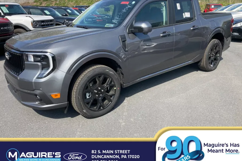 2025 Ford Maverick photo 1