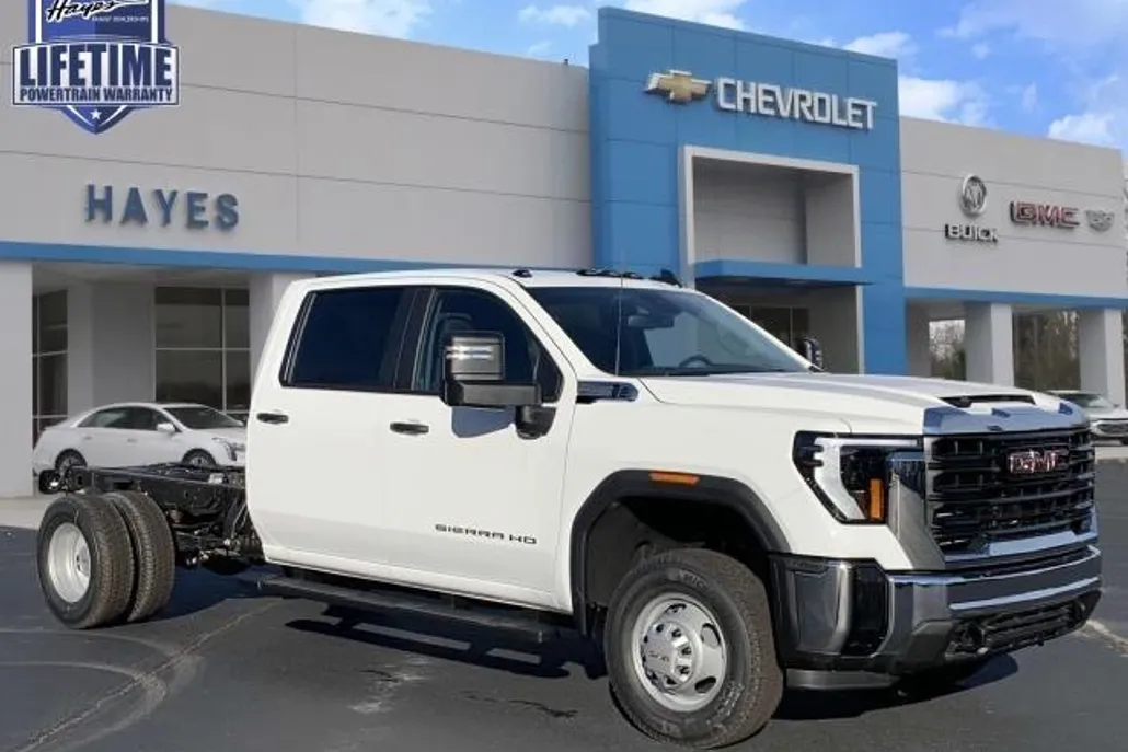 2025 Gmc Sierra 3500 HD Pro photo 1