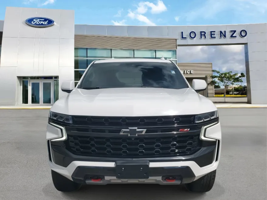 2023 Chevrolet Suburban Z71 photo 1