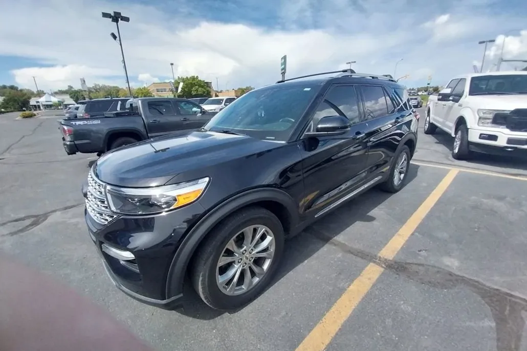 2020 Ford Explorer Limited photo 1