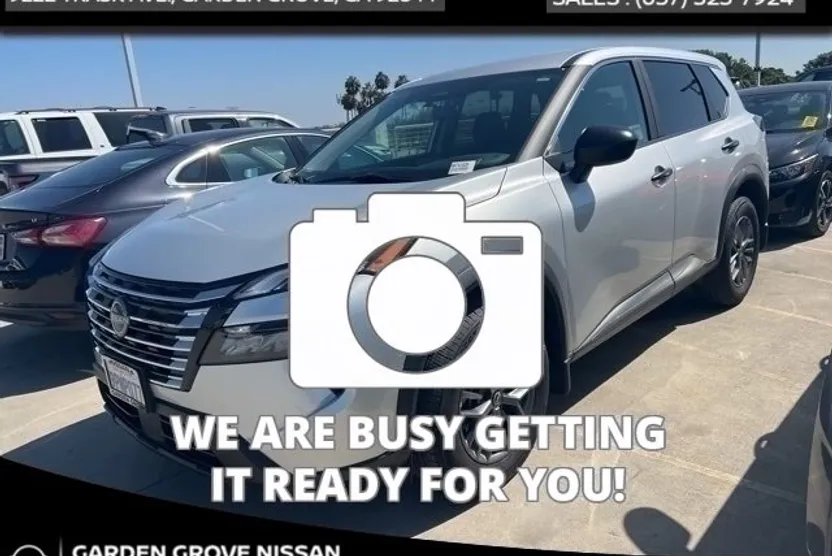 2024 Nissan Rogue photo 1
