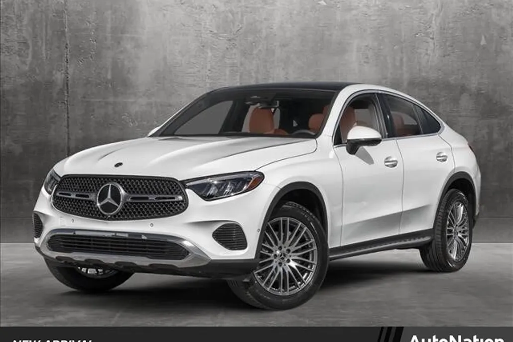 2025 Mercedes Benz GLC 300 4MATIC photo 1