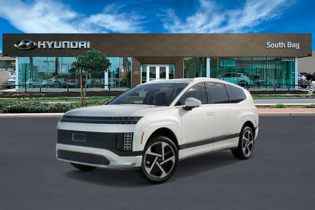 2026 Hyundai Ioniq photo 1