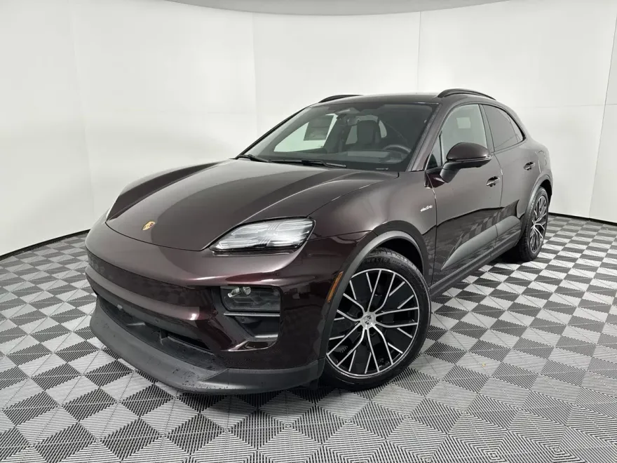 2024 Porsche Macan Electric 4 photo 1