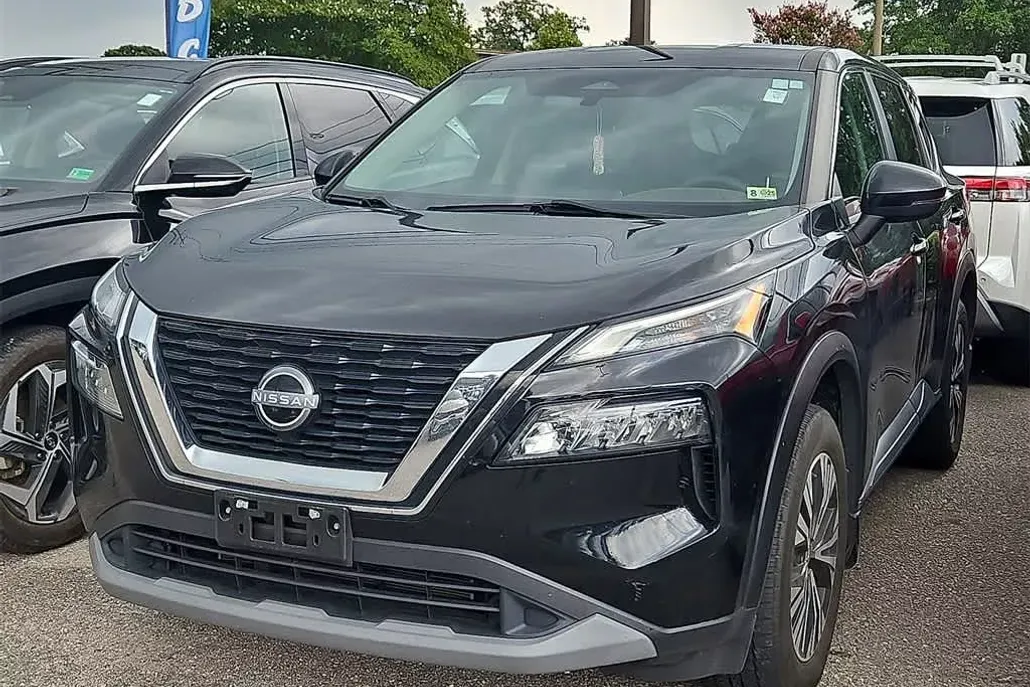 2022 Nissan Rogue SV photo 1