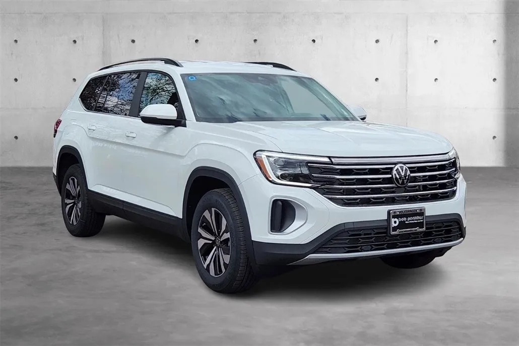 2025 Volkswagen Atlas SE photo 1
