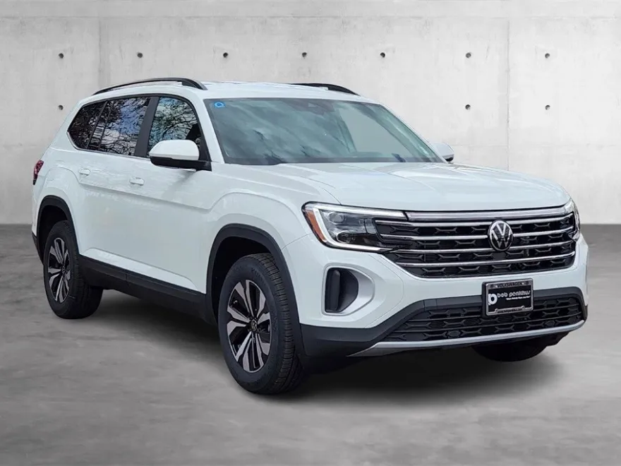 2025 Volkswagen Atlas SE photo 1
