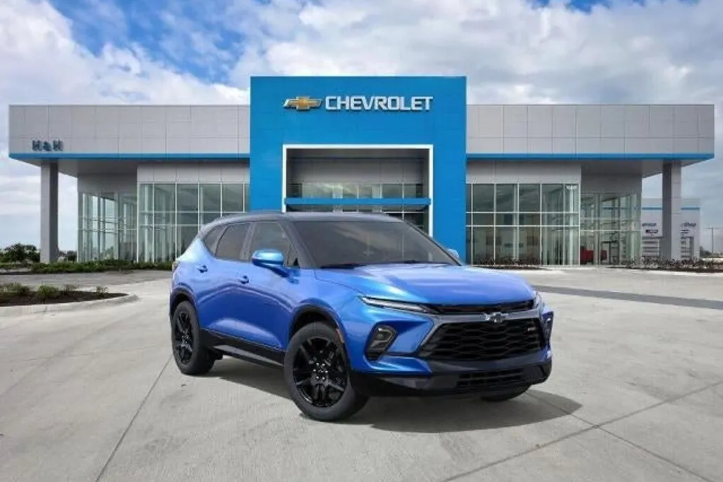 2025 Chevrolet Blazer RS photo 1