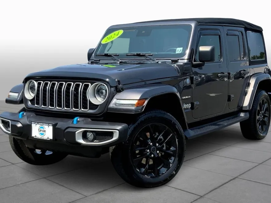 2024 Jeep Wrangler 4xe Sahara photo 1