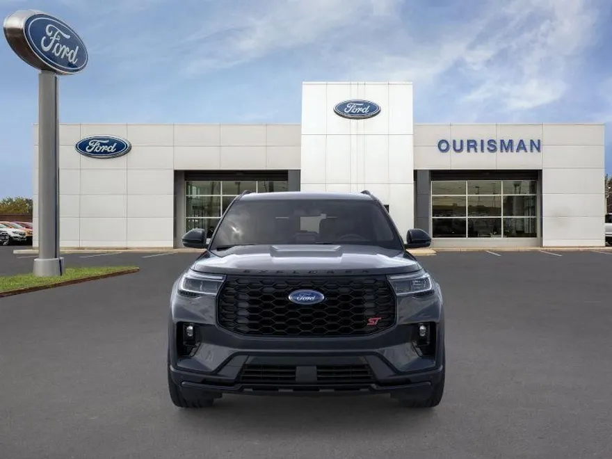 2025 Ford Explorer ST photo 1