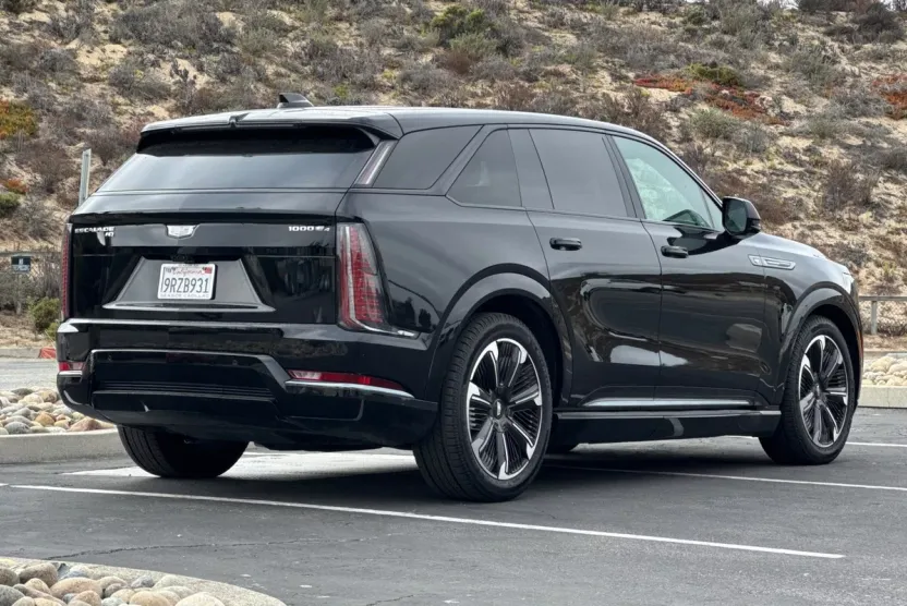2025 Cadillac Escalade IQ Sport photo 1