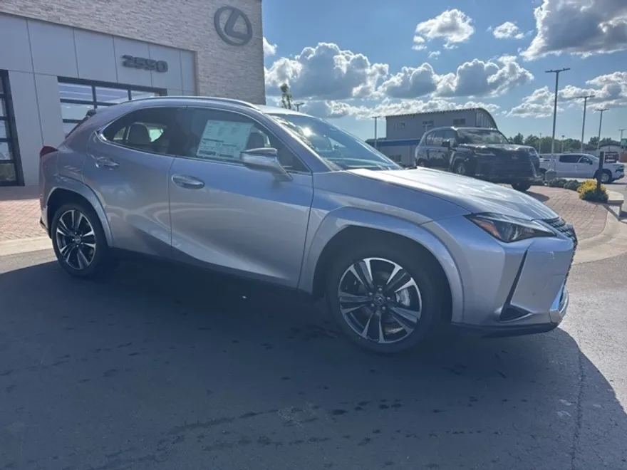 2025 Lexus UX Premium photo 6