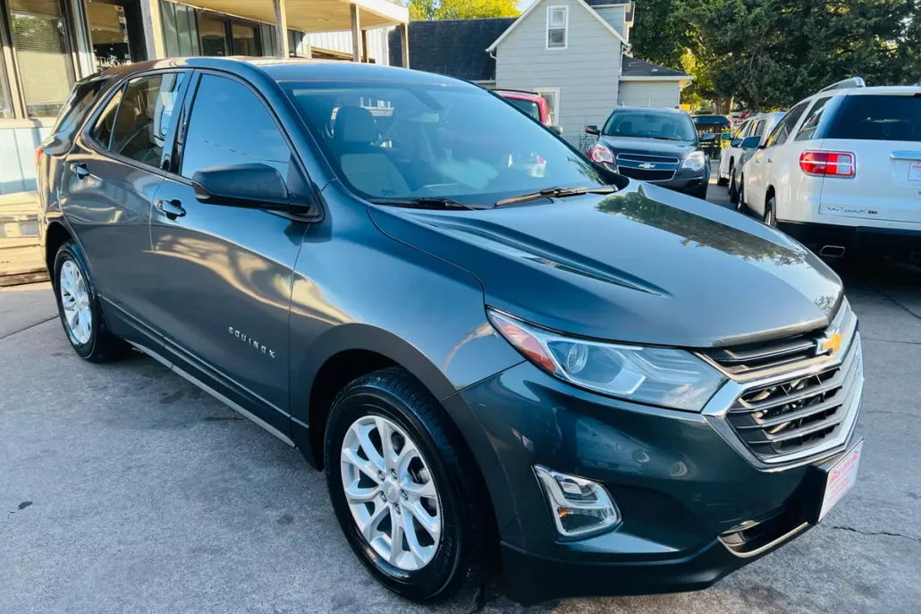 2018 Chevrolet Equinox LS photo 1
