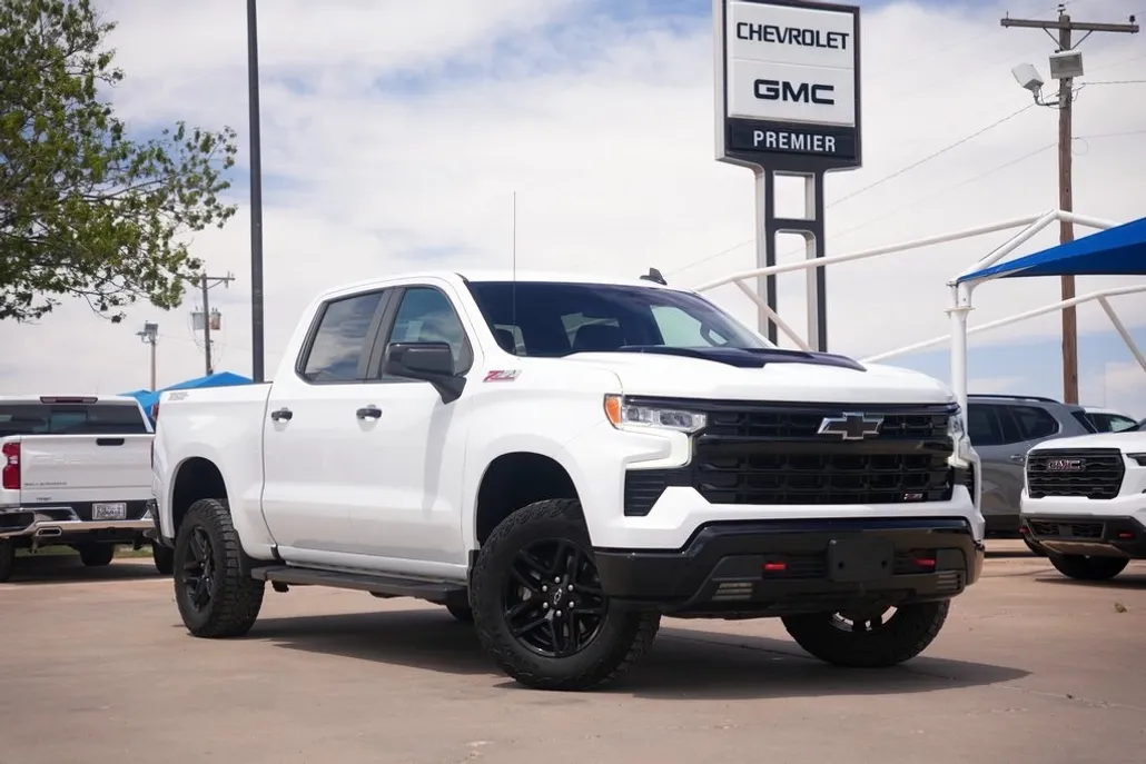 2023 Chevrolet Silverado 1500 LT Trail Boss photo 1