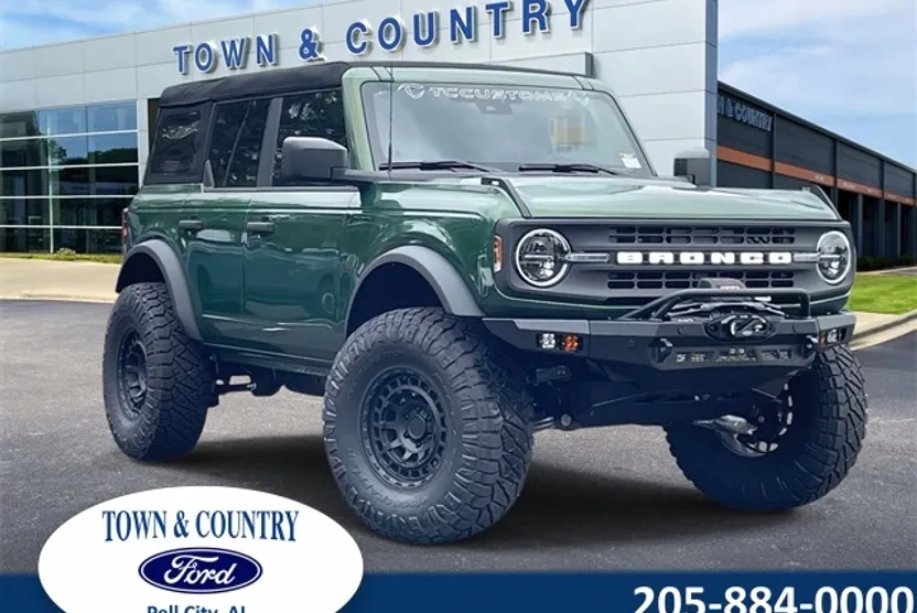 2025 Ford Bronco Base photo 1