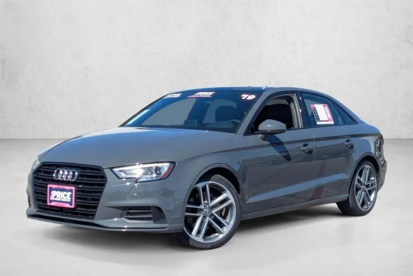 2019 Audi A3 Premium photo 1