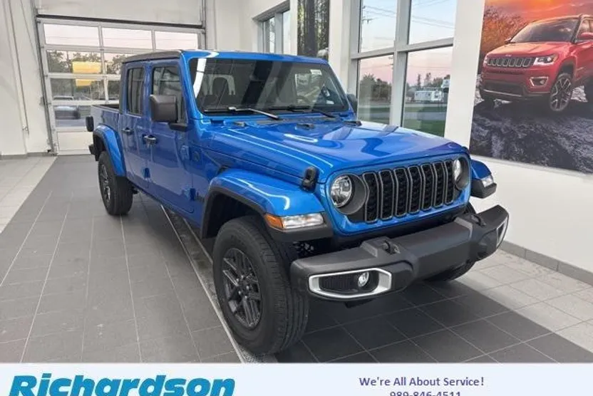 2025 Jeep Gladiator Sport S photo 1
