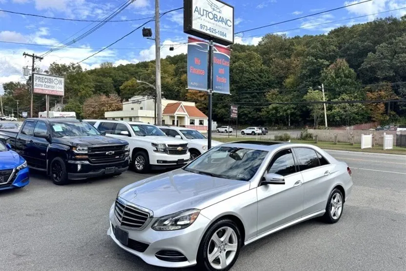 2016 Mercedes Benz E 350 4MATIC photo 1