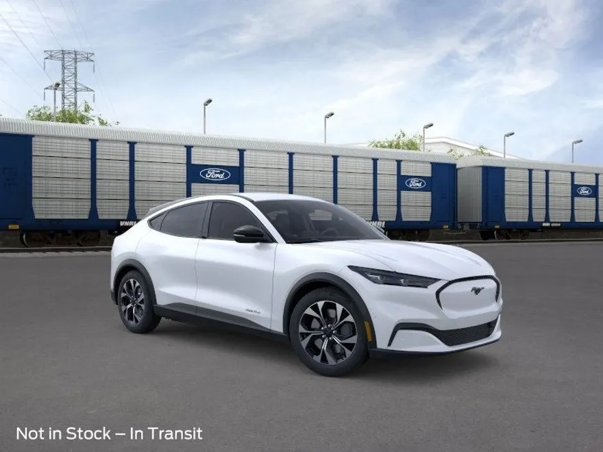 2025 Ford Mustang Mach-E Select photo 1