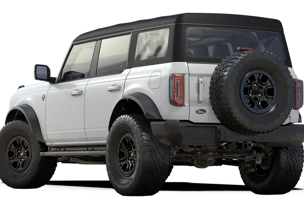 2025 Ford Bronco Outer Banks photo 1