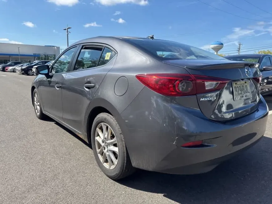 2016 Mazda Mazda3 Touring photo 1