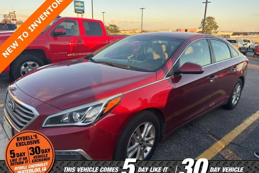 2015 Hyundai Sonata SE photo 1