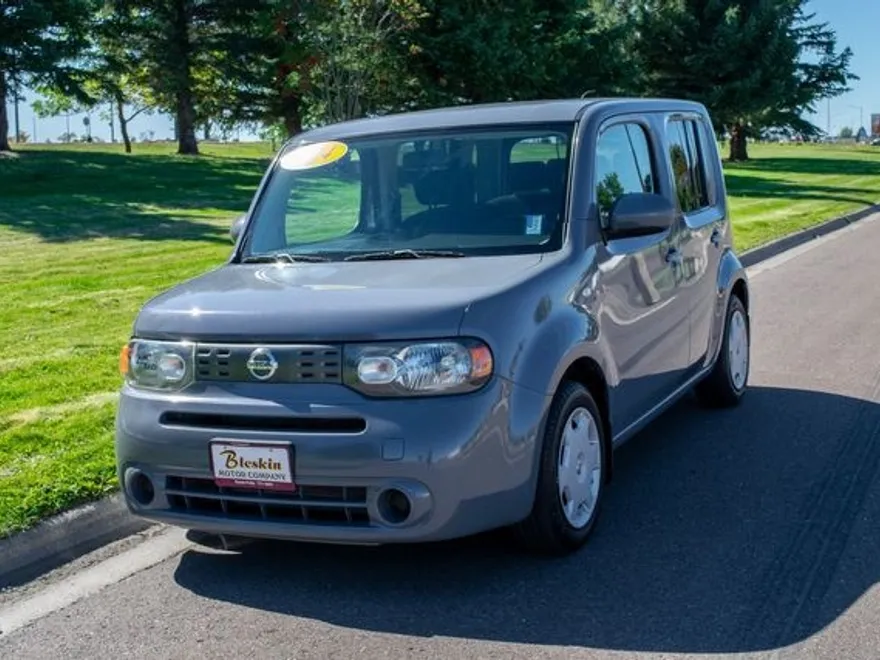 2014 Nissan Cube S photo 1