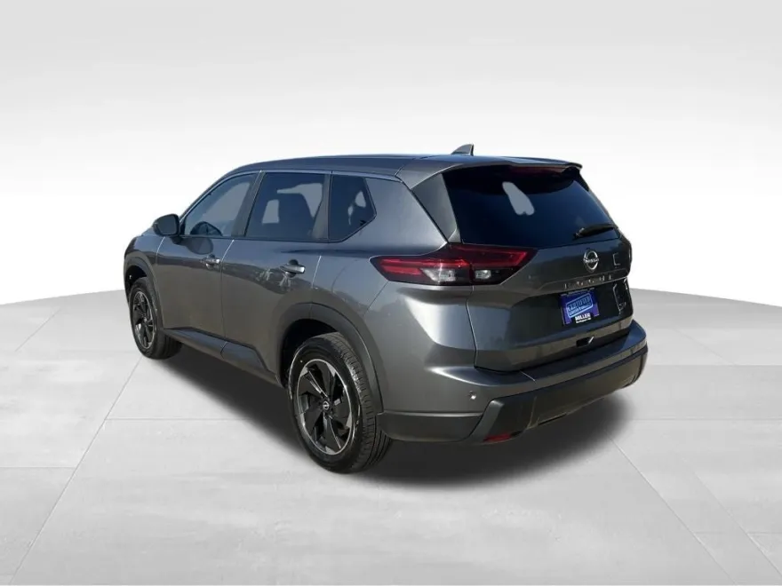 2024 Nissan Rogue SV photo 1