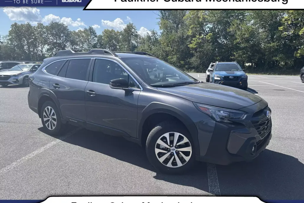 2025 Subaru Outback Premium photo 1