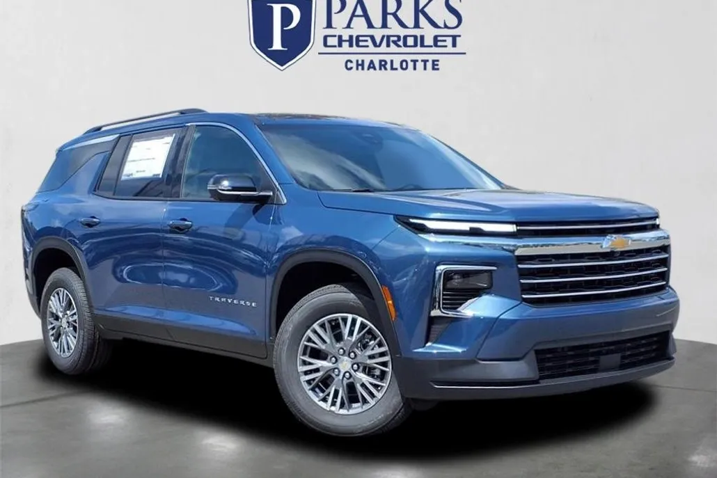 2026 Chevrolet Traverse photo 1