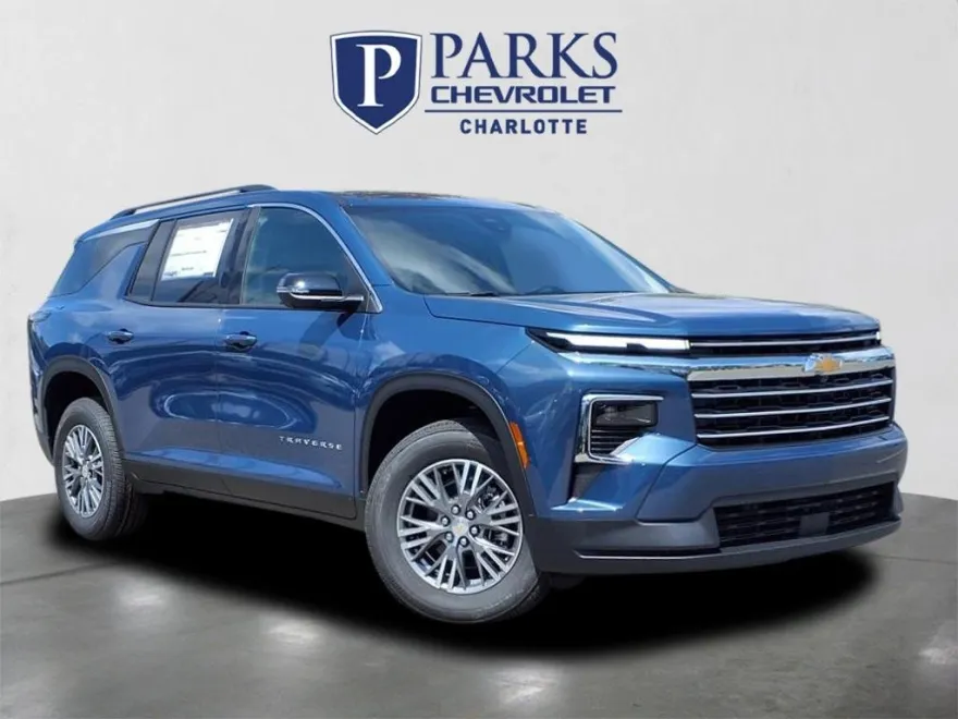 2026 Chevrolet Traverse photo 1