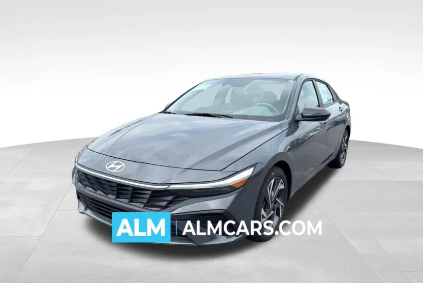 2025 Hyundai Elantra SEL Sport photo 1