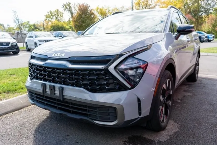 2023 Kia Sportage X-Line photo 1