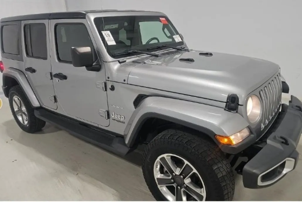 2018 Jeep Wrangler Unlimited Sahara photo 1