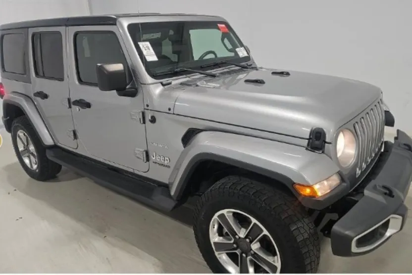2018 Jeep Wrangler Unlimited Sahara photo 1