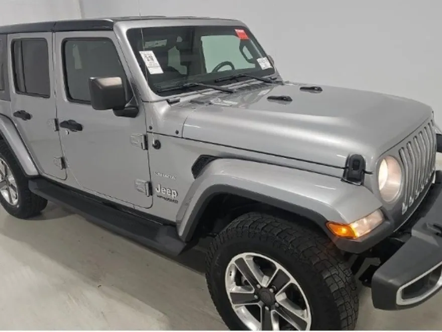 2018 Jeep Wrangler Unlimited Sahara photo 1
