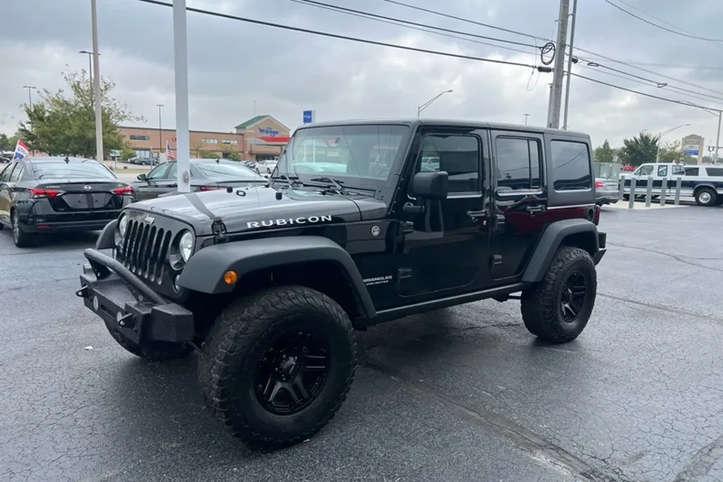 2016 Jeep Wrangler Unlimited Rubicon photo 1