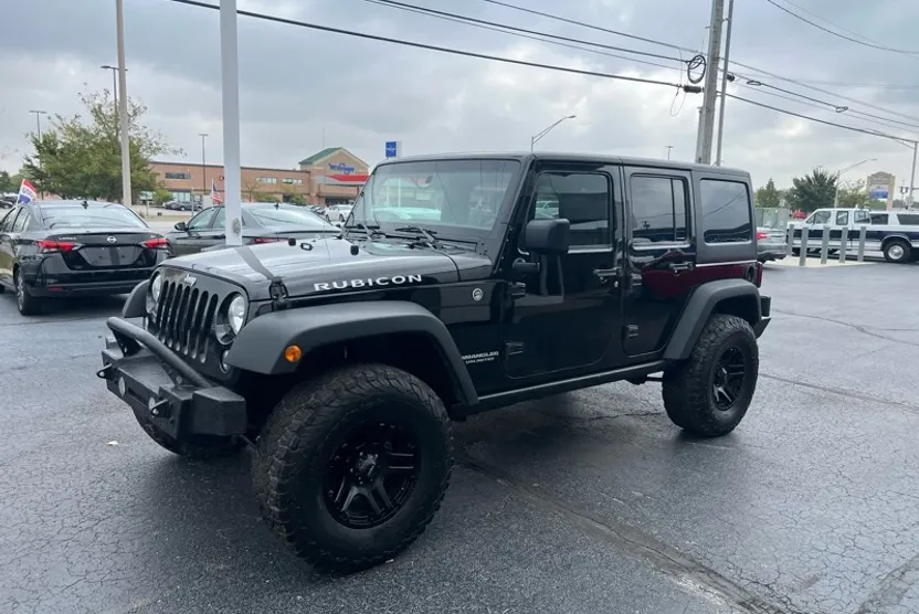 2016 Jeep Wrangler Unlimited Rubicon photo 1