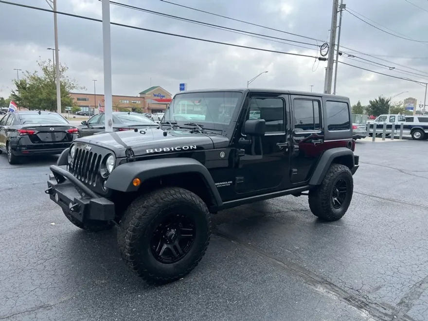 2016 Jeep Wrangler Unlimited Rubicon photo 1