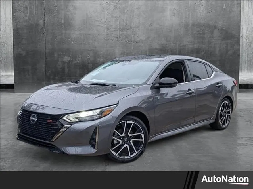2025 Nissan Sentra SR photo 1