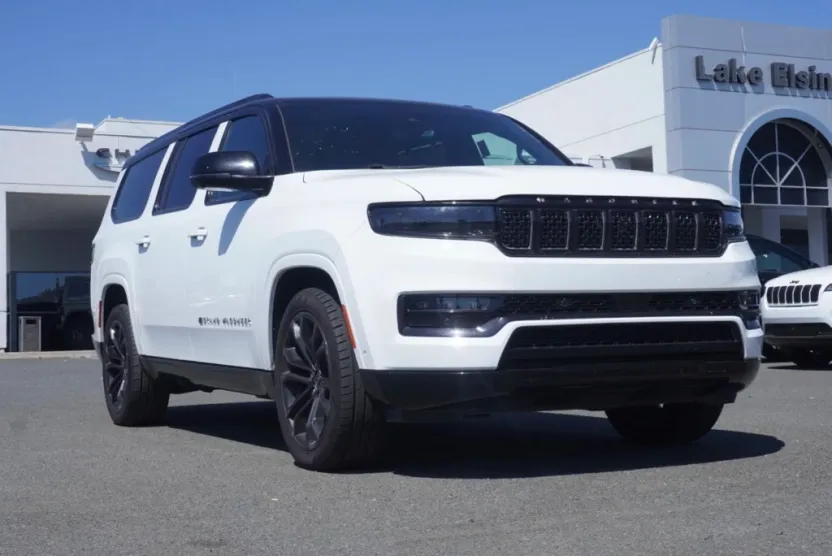 2024 Jeep Grand Wagoneer L II Obsidian photo 1
