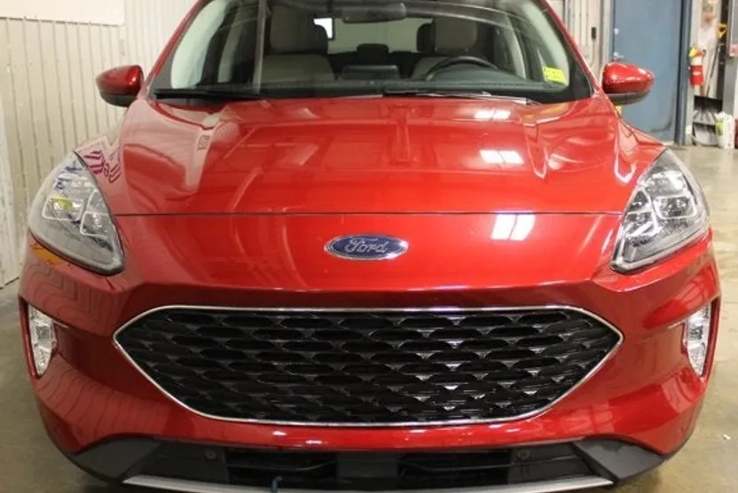 2022 Ford Escape Titanium photo 1