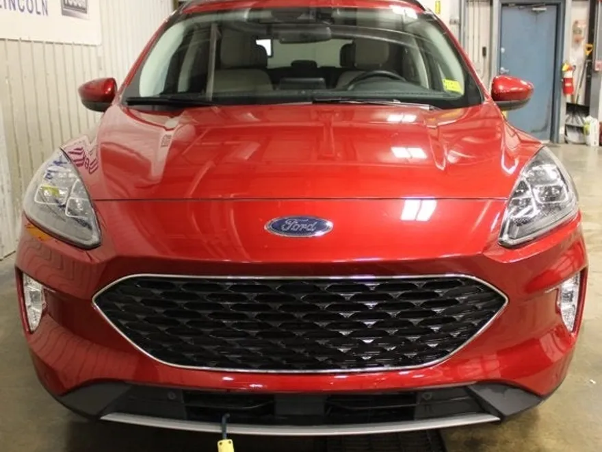 2022 Ford Escape Titanium photo 1