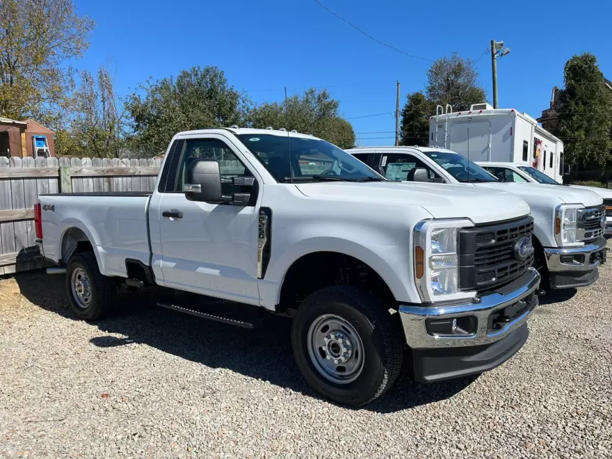 2025 Ford F-250 XL photo 1