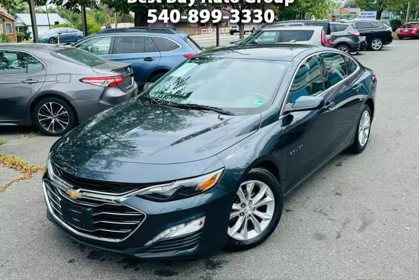 2019 Chevrolet Malibu 1LT photo 1