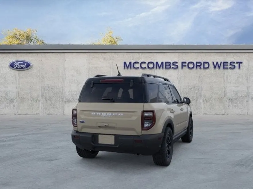 2025 Ford Bronco Sport Outer Banks photo 1