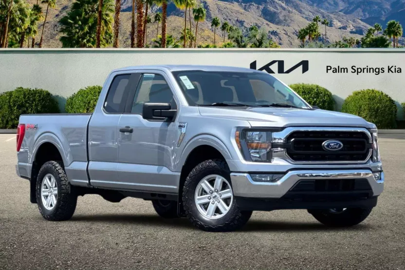 2023 Ford F-150 XLT photo 1