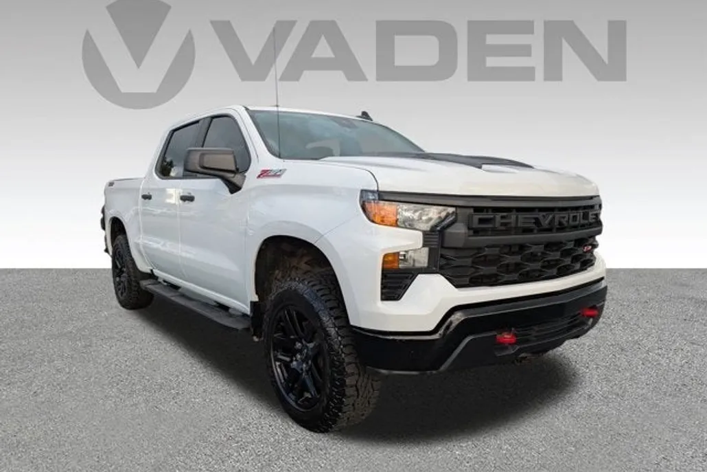 2023 Chevrolet Silverado 1500 Custom Trail Boss photo 1