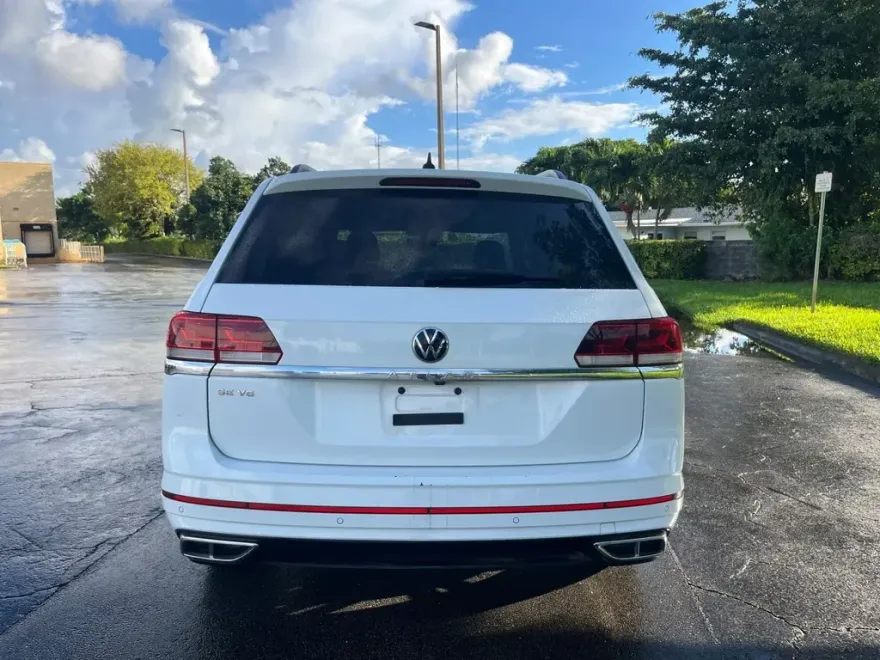 2021 Volkswagen Atlas V6 SE Technology R-Line photo 1