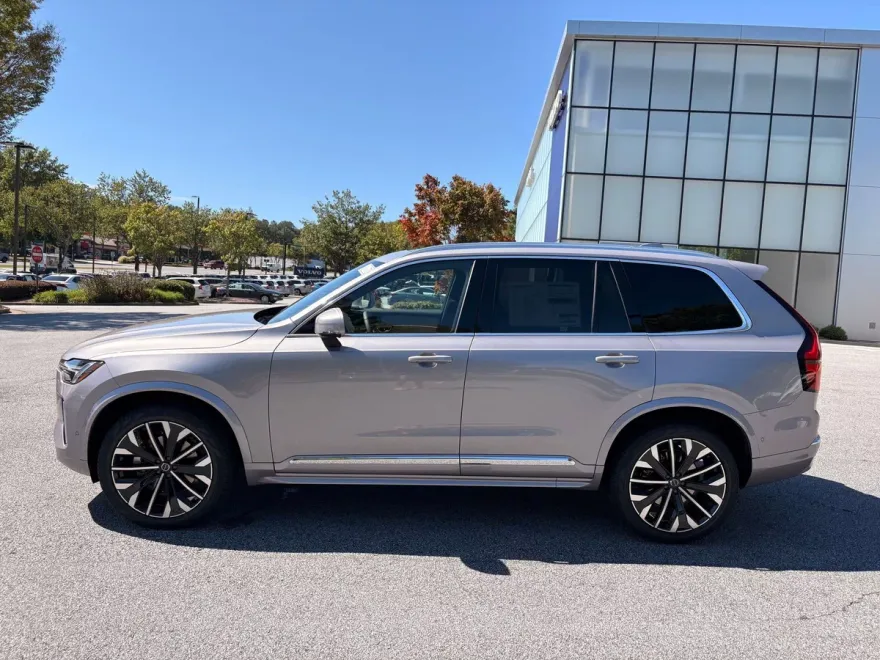 2026 Volvo XC90 Plus AWD photo 1